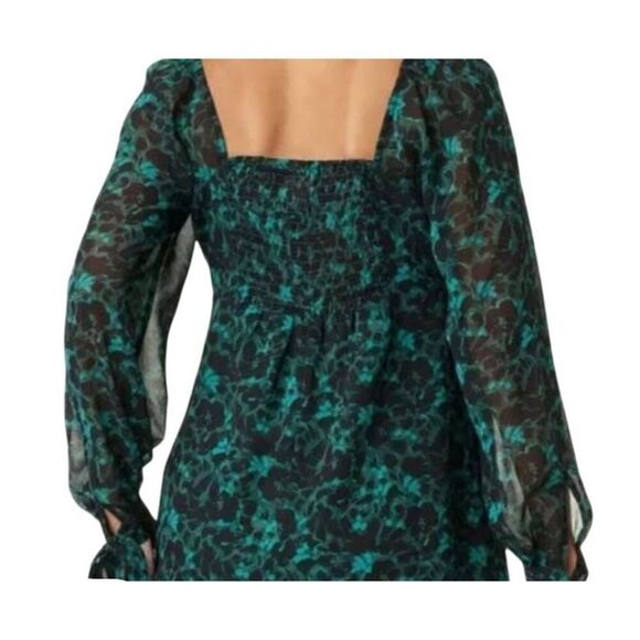 NWT Isabel Maternity Green &  Black Floral Chiffon Blouse Size Medium - Picture 2 of 7